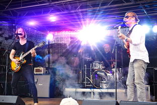 乐鱼体育登录入口-德甲节奏飞快：速度与力量齐飞！，德甲强度