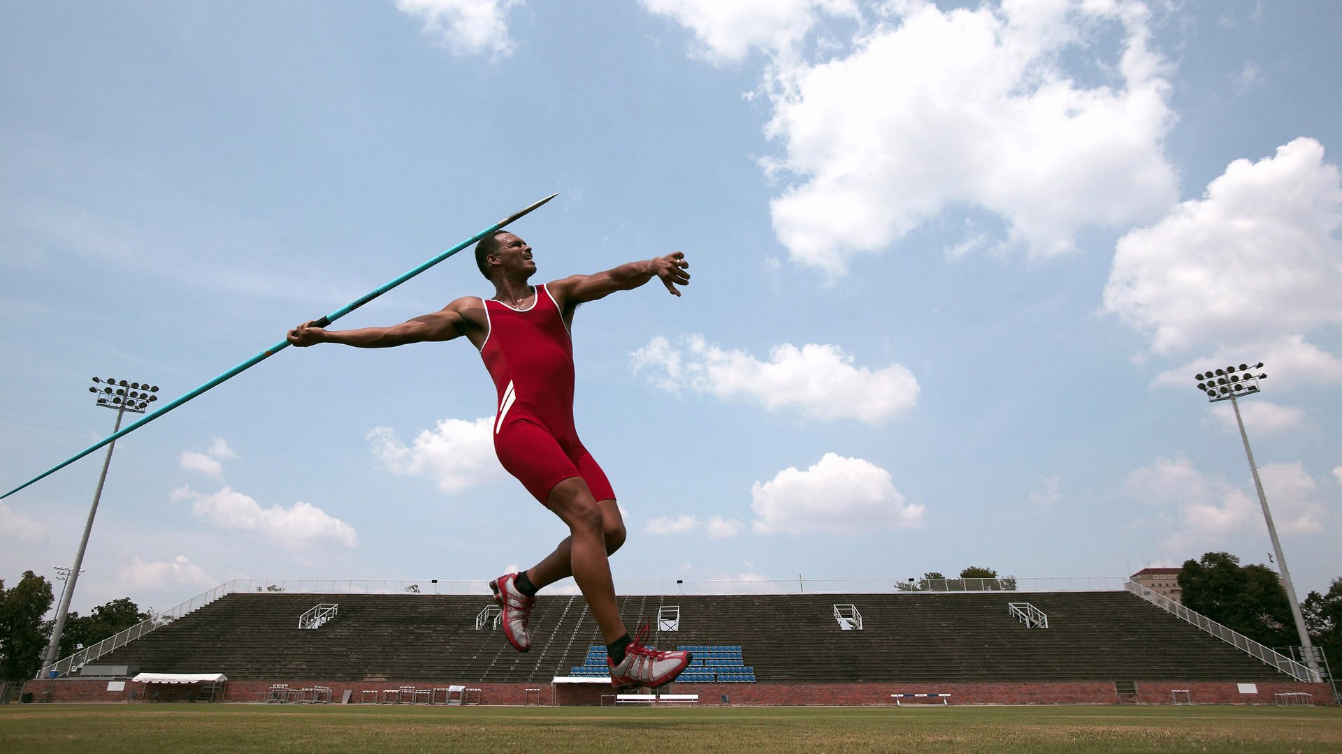 乐鱼体育官网投注-恩多比·恩乔展现冷静与精准,成南非队进攻中的关键球员,多恩比纳